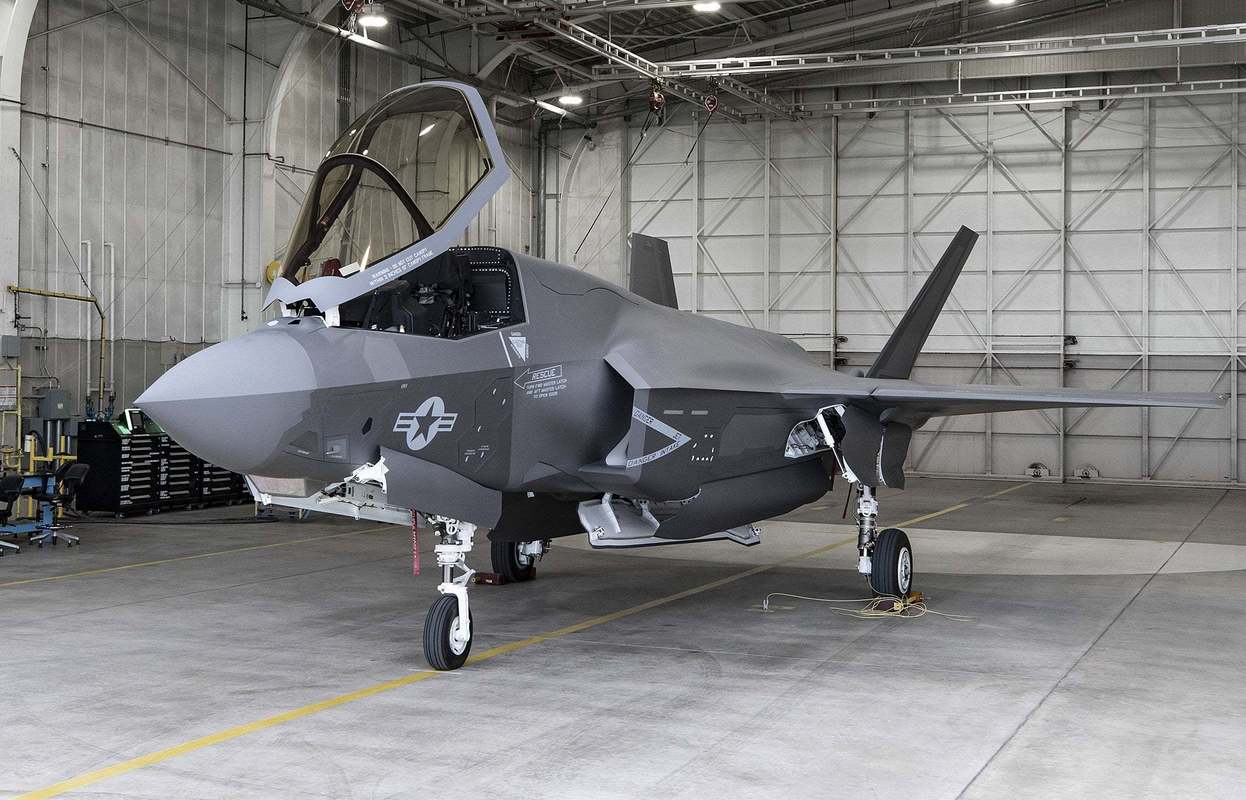 F-35最新动态2017，技术革新、国际竞争与合作进展概览